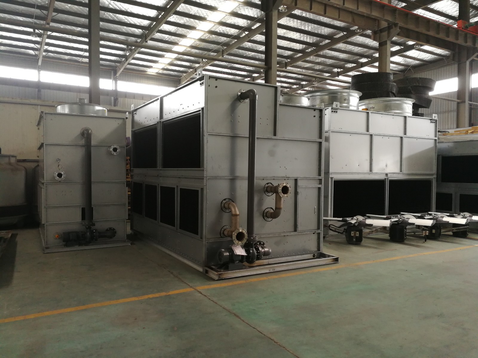 閉式冷卻塔的淋水裝置 閉式冷卻塔的淋水裝置